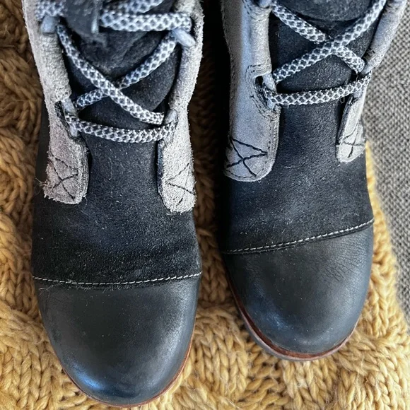 Sorel  - Cate the Great lace-up boots - Picture 4 of 6